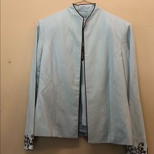 Light blue linen jacket with undershirt tank.